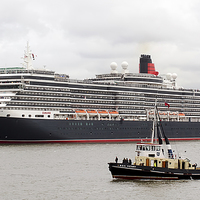 Buy canvas prints of Cunard Queen Victoria by Susan Tinsley