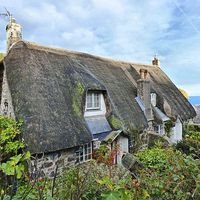 Buy canvas prints of  Cadgwith cottages by Beth McAllister