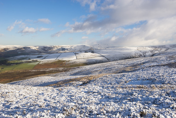 Snowy moors above Derbyshire level Picture Board by Andrew Kearton