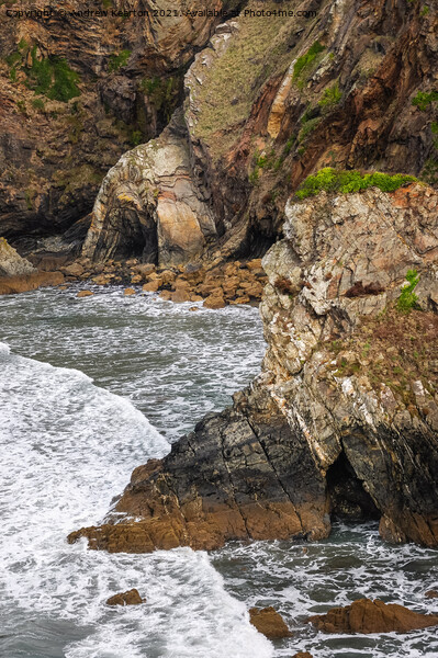 Cliffs at Pwllcrochan, Pembrokeshire, Wales Picture Board by Andrew Kearton