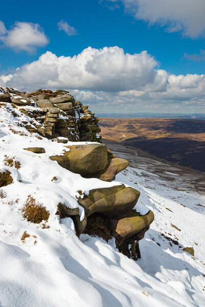 Snow on the north edge of Kinder Scout, Derbyshire Picture Board by Andrew Kearton
