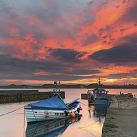 Buy canvas prints of  Beadnell Harbour Sunset by Richard Burdon