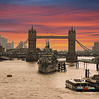 Buy canvas prints of Tower Bridge by Glen Allen