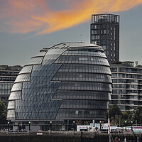 Buy canvas prints of City Hall South Bank London by Glen Allen