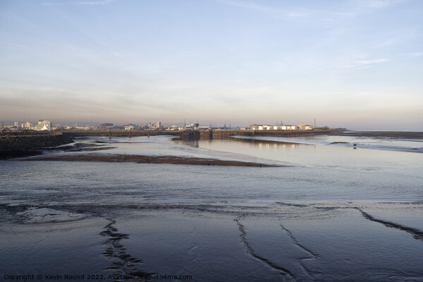 Cardiff Bay Mudflats at low tide Picture Board by Kevin Round