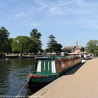 Buy canvas prints of Stratford upon Avon Narrow Boat by Kevin Round