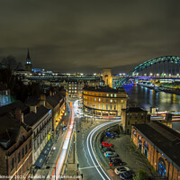 Buy canvas prints of Newcastle Upon Tyne at rush hour by Les Hopkinson