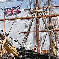 Buy canvas prints of RRS Discovery , Dundee by Photogold Prints