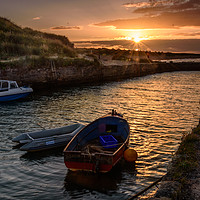 Buy canvas prints of Sunset over the harbour by Phil Reay