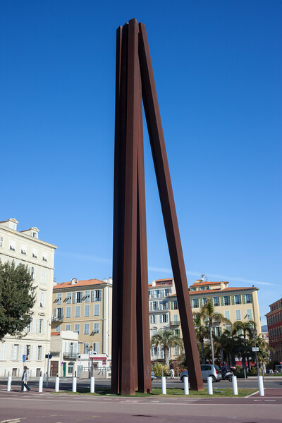 Neuf Lignes Obliques Monument in Nice Picture Board by Artur Bogacki