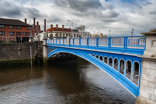 Rory O’More Bridge In Dublin Picture Board by Artur Bogacki