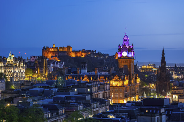 Edinburgh By Night In Scotland Picture Board by Artur Bogacki