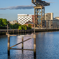 Buy canvas prints of Finnieston Crane At River Clyde In Glasgow by Artur Bogacki
