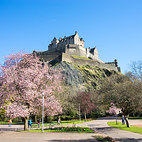 Buy canvas prints of Edinburgh Castle by David Graham