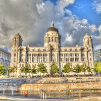 Buy canvas prints of  A Liverpool Grace by Ian Paton