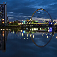 Buy canvas prints of The Squinty Bridge on the River Clyde. by Rich Fotografi 