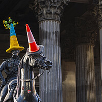 Buy canvas prints of Duke of Wellington, Glasgow icon supports Ukraine. by Rich Fotografi 