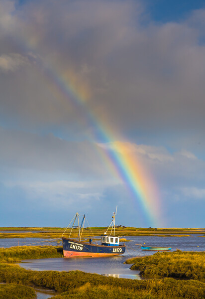 Rainbow over the creek. Picture Board by Bill Allsopp