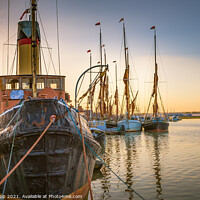Buy canvas prints of Harbour sunset. by Bill Allsopp