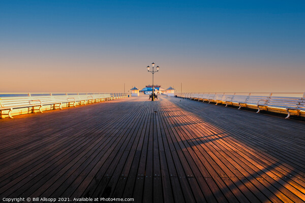 The pier at dawn. Picture Board by Bill Allsopp
