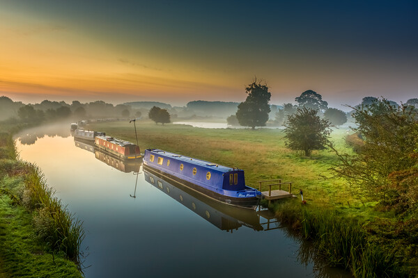 The Ashby Canal at dawn. Picture Board by Bill Allsopp