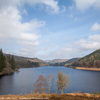 Buy canvas prints of Ladybower reservoir and view to Derwent dam by Simon Bratt LRPS