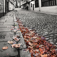 Buy canvas prints of Old Elm Hill Norwich cobbled street black and whit by Simon Bratt LRPS