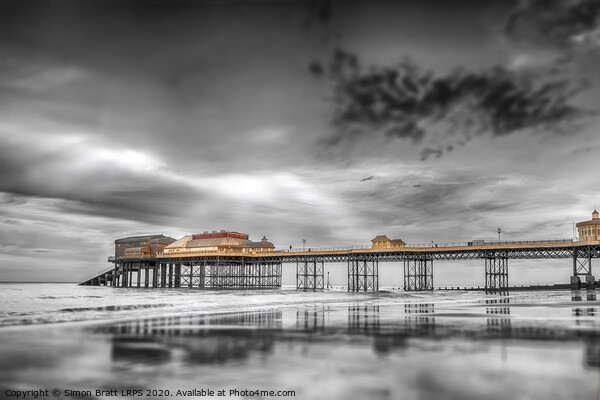 Cromer pier in Norfolk  Picture Board by Simon Bratt LRPS