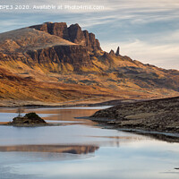 Buy canvas prints of The Old Man Of Storr by Phil Durkin DPAGB BPE4