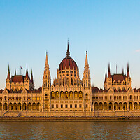 Buy canvas prints of Hungarian Parliament Building by Phil Durkin DPAGB BPE4