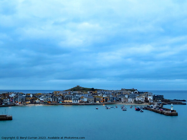 Dusk approaching St Ives Cornwall  Picture Board by Beryl Curran