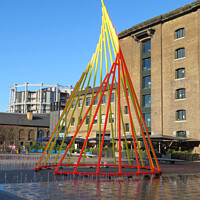 Kings Cross Water Fountain Cityscape