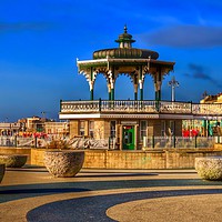 Buy canvas prints of Victorian Elegance on Brighton Seafront by Beryl Curran