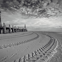 Buy canvas prints of Old Pier by Kevin Clelland