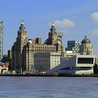 Buy canvas prints of  Liverpool Waterfront  by David Chennell