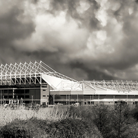 Buy canvas prints of  Stadium Of Light by Ray Pritchard