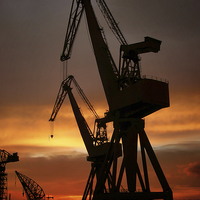 Buy canvas prints of  Cranes On The Tyne by Ray Pritchard