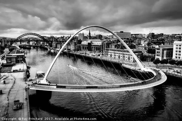 River Tyne at Newcastle Picture Board by Ray Pritchard