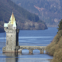 Buy canvas prints of Lake Vyrnwy  by chris smith