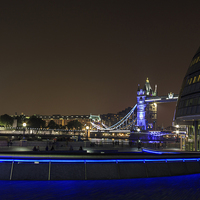 Buy canvas prints of London night   by chris smith