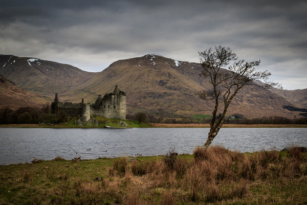 Kilchurn Castle  Picture Board by chris smith