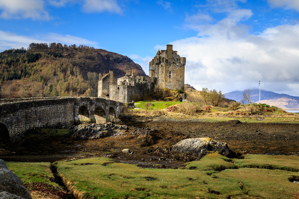 Eilean Donan Castle   Picture Board by chris smith