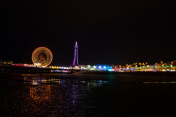 Blackpool at night  Picture Board by chris smith
