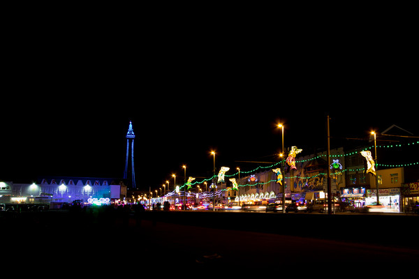 Blackpool at night    Picture Board by chris smith