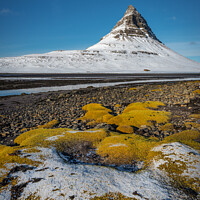 Buy canvas prints of Kirkjufell, Iceland by Peter O'Reilly