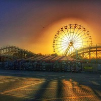 Buy canvas prints of Dreamland Margate at Sunset by Framemeplease UK