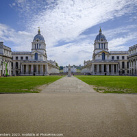 Buy canvas prints of The Stately Greenwich University Edifice by Paul Chambers