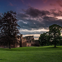 Buy canvas prints of Bothwell Castle Sunset  by Kevin Dalziel