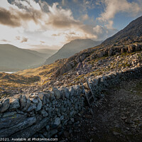 Buy canvas prints of Bwlch Tryfan by Lee Sutton