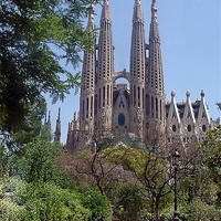 Buy canvas prints of La Sagrada Familia by Alice Gosling